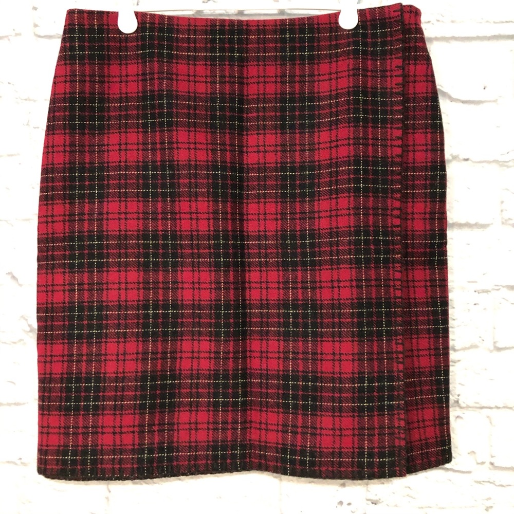 Eddie Bauer red plaid faux kilt skirt